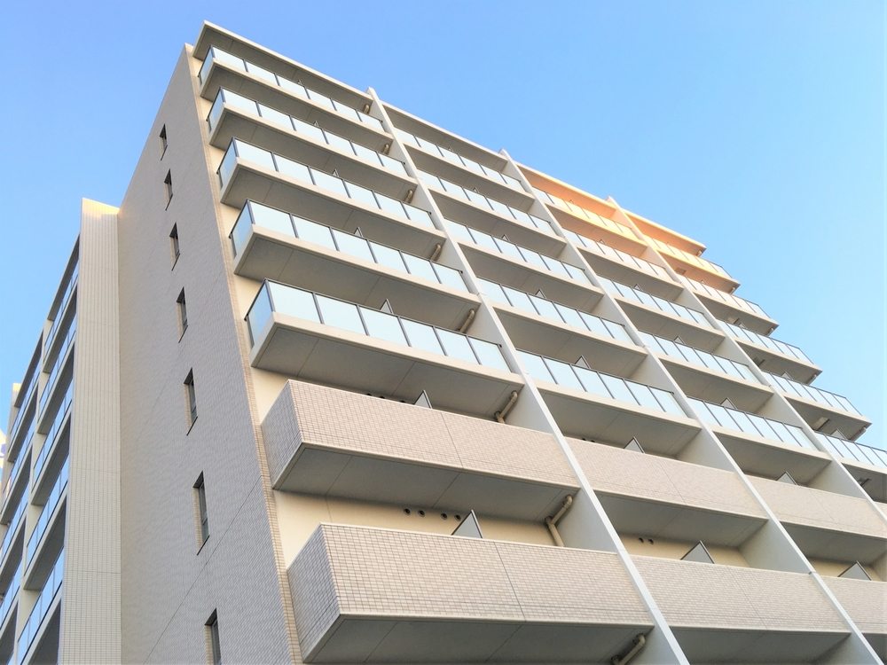 マンション管理人はやめとけ・きついと言われる理由は？魅力や対策も紹介